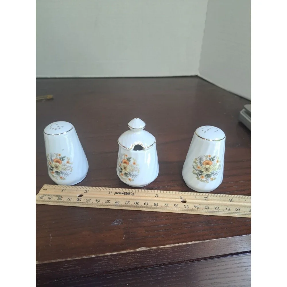 Vintage White With Floral Pattern Ceramic Salt Shaker, Pepper Shaker And...